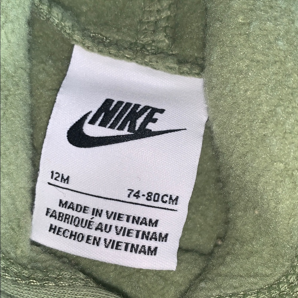 Nike Olive Green Hoodie Sweatshirt 12M Hood & Pocket EUC - Picture 6 of 8
